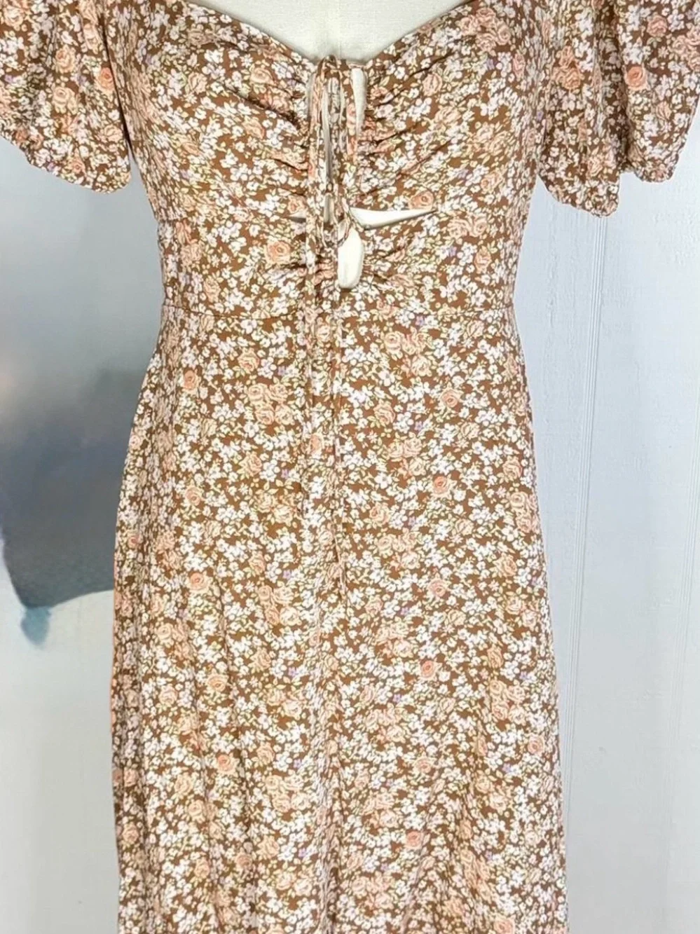 Astr Tan Floral Tie-Front Midi Dress with Puff Sleeves